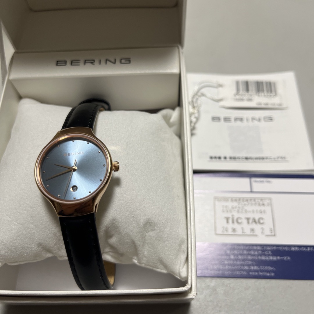 BERING(ベーリング)のBERING Lux Ice Blue ブルー 13326-468  腕時計 レディースのファッション小物(腕時計)の商品写真