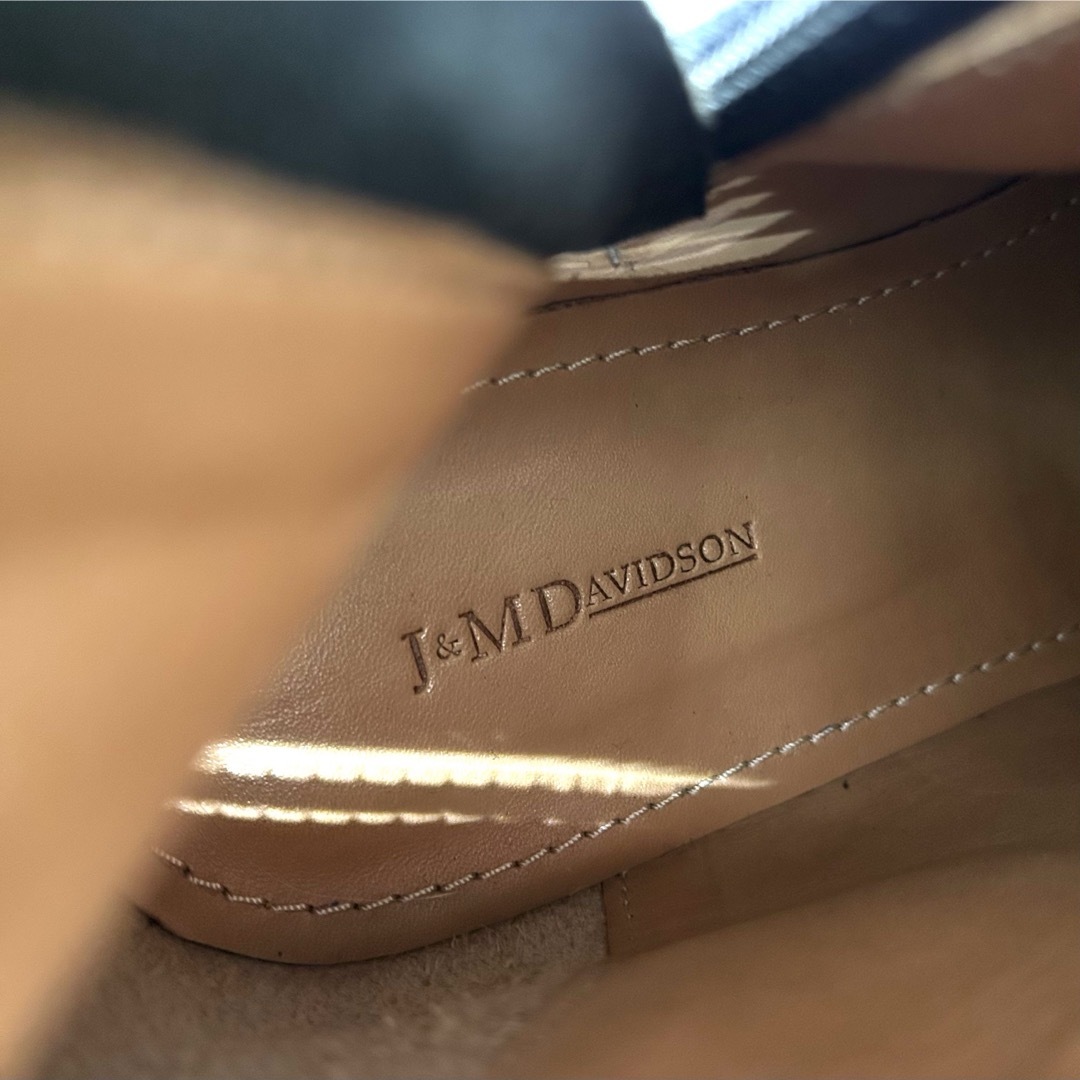 J&M DAVIDSON(ジェイアンドエムデヴィッドソン)の【極美品】J&M Davidsonキャンバスレザー　レースアップブーツ　バックル レディースの靴/シューズ(ブーツ)の商品写真