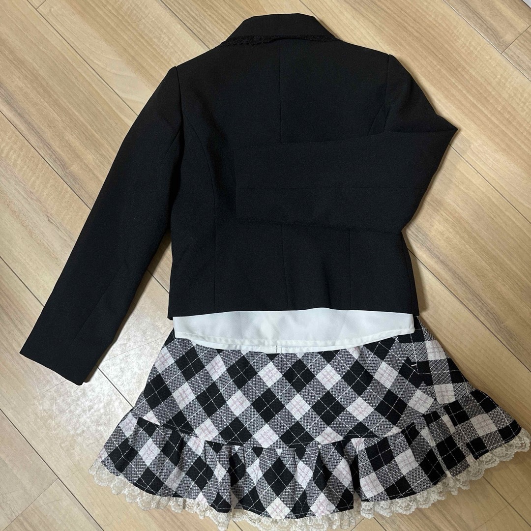 XOXO(キスキス)の着1 130cm XOXO スーツ シャツ スカート 3点セット  キッズ/ベビー/マタニティのキッズ服女の子用(90cm~)(ドレス/フォーマル)の商品写真