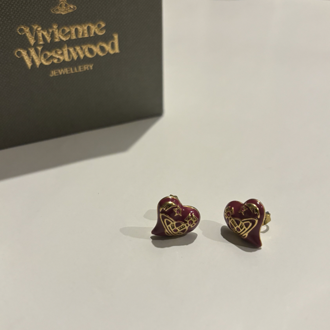 Vivienne Westwood(ヴィヴィアンウエストウッド)のVivienneWestwood ハートピアス レディースのアクセサリー(ピアス)の商品写真