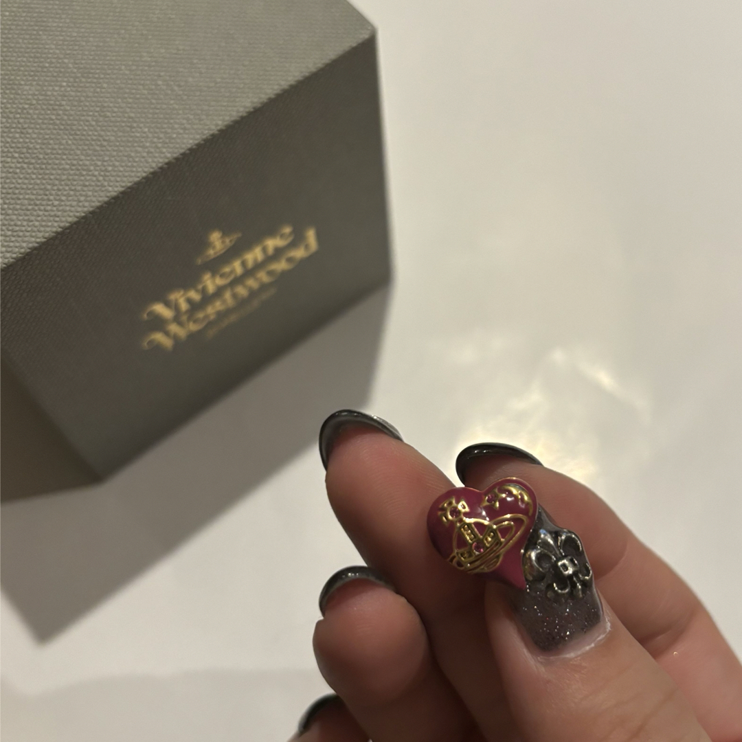 Vivienne Westwood(ヴィヴィアンウエストウッド)のVivienneWestwood ハートピアス レディースのアクセサリー(ピアス)の商品写真