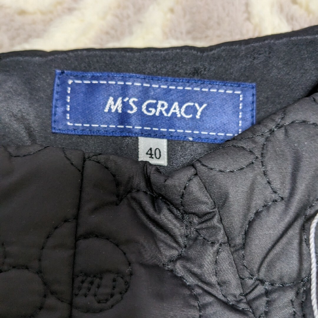 M'S GRACY(エムズグレイシー)の2023年エムズグレイシー/秋冬キルト地スカート レディースのスカート(ひざ丈スカート)の商品写真