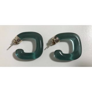 イアパピヨネ(ear PAPILLONNER)の未使用　両耳ピアス　フープピアス　リゾート(ピアス)