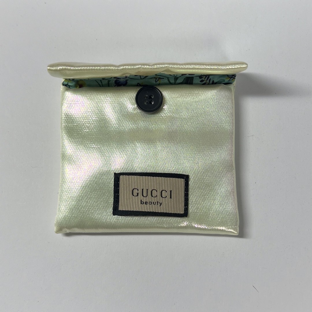 Gucci(グッチ)のグッチ ミラー＆ポーチ(パールホワイト) 【GUCCI】 レディースのファッション小物(ミラー)の商品写真