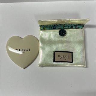 Gucci - グッチ ミラー＆ポーチ(パールホワイト) 【GUCCI】