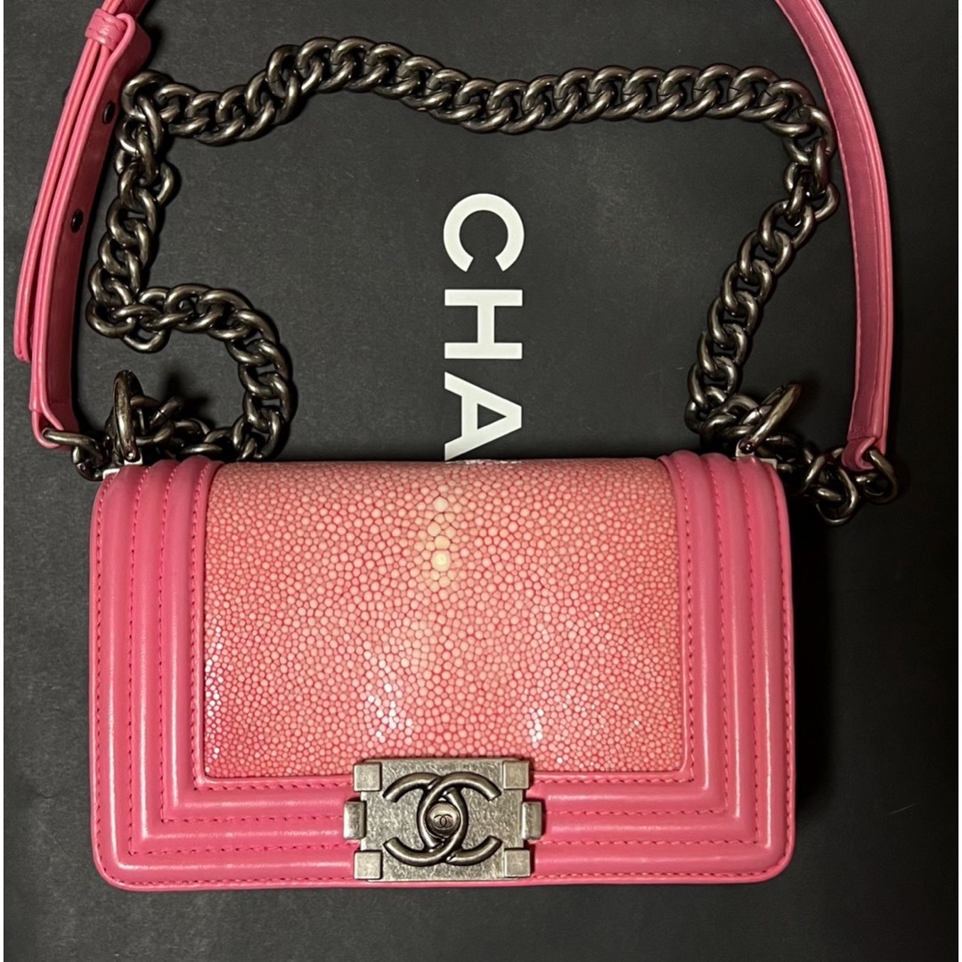 CHANEL(シャネル)のシャネルCHANELショルダーバッグ ボーイシャネル レザー/ガルーシャ ピンク レディースのバッグ(ショルダーバッグ)の商品写真