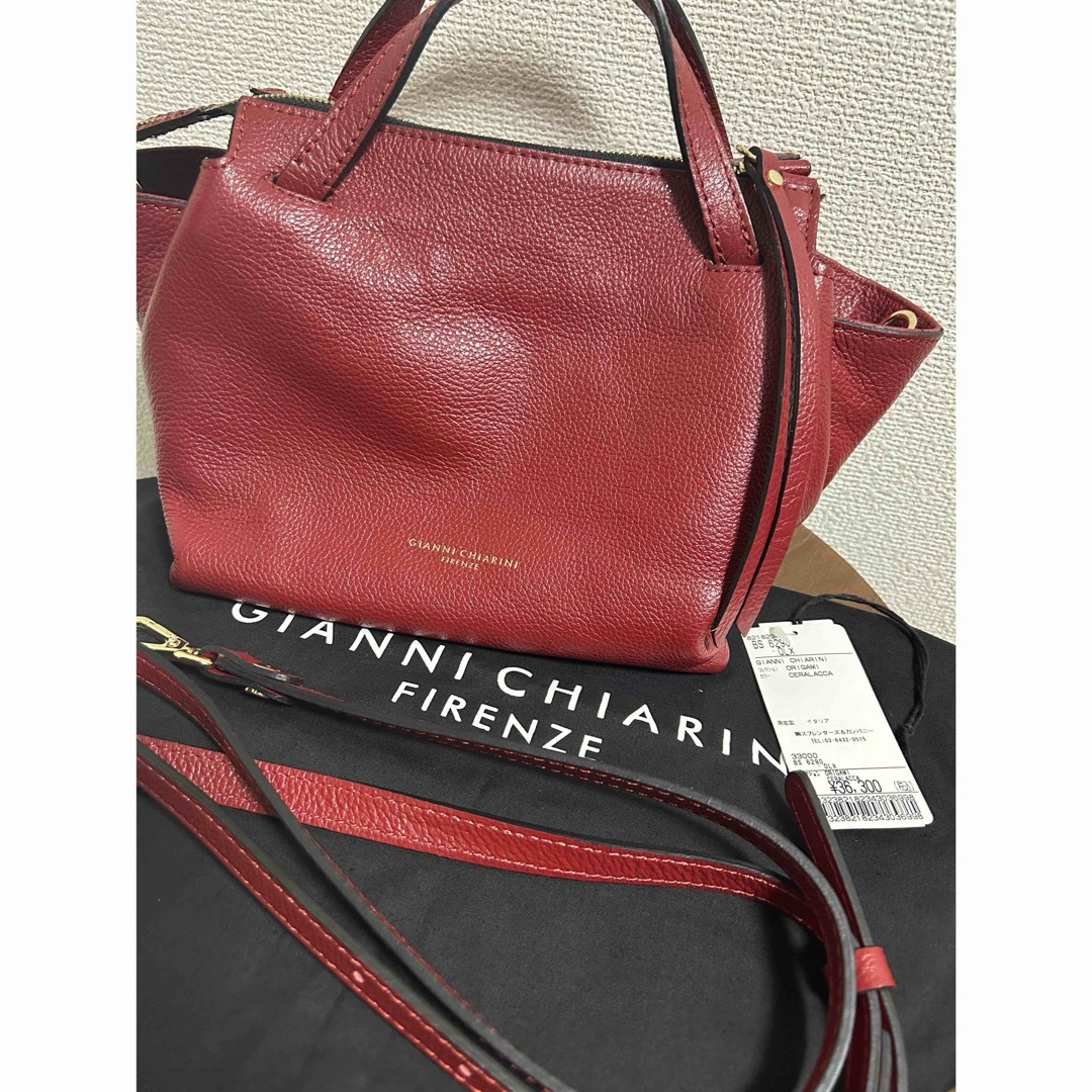 GIANNI CHIARINI(ジャンニキャリーニ)のGIANNI CHIARINI ORIGAMI CERALACCA  レディースのバッグ(ショルダーバッグ)の商品写真