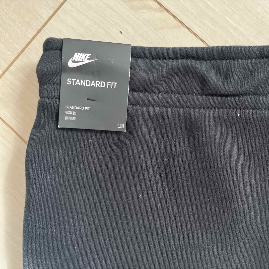 NIKE(ナイキ)の新品　ナイキ　スウェット　ショートパンツ　レディースXL レディースのパンツ(ショートパンツ)の商品写真