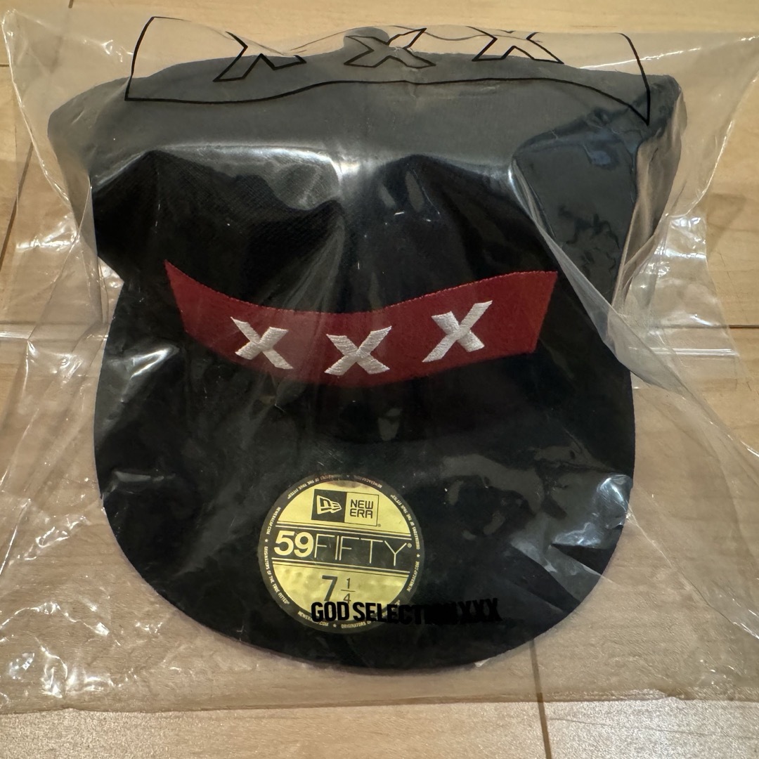 GOD SELECTION XXX(ゴッドセレクショントリプルエックス)の☆GOD SELECTION XXX × NEW ERA CAP 7 1/24☆ メンズの帽子(キャップ)の商品写真