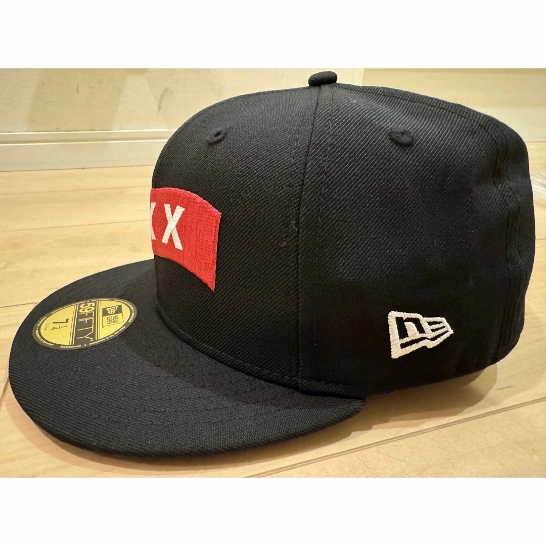 GOD SELECTION XXX(ゴッドセレクショントリプルエックス)の☆GOD SELECTION XXX × NEW ERA CAP 7 1/24☆ メンズの帽子(キャップ)の商品写真