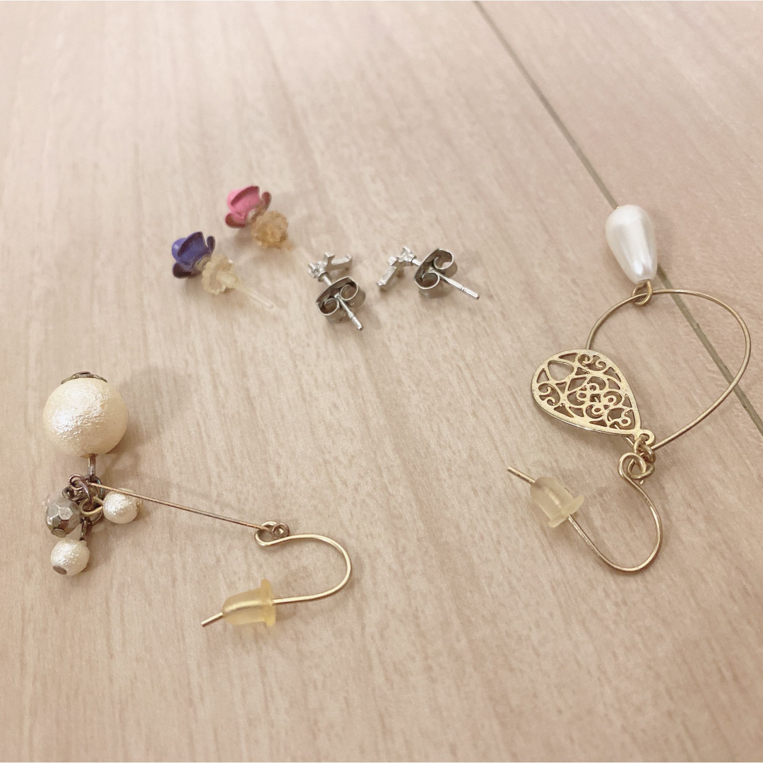 ピアス4点まとめ売りセット レディースのアクセサリー(ピアス)の商品写真