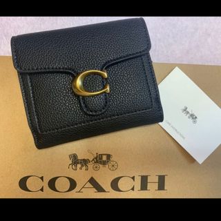 コーチ(COACH)の新品　COACH 二つ折り財布　Cチャーム　ブラック　小銭入れ有(財布)