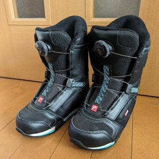 ヘッド(HEAD)のHEAD 21.5ｾﾝﾁ ｷｯｽﾞ ｽﾉｰﾎﾞｰﾄﾞﾌﾞｰﾂ(ブーツ)