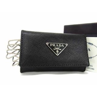 プラダ(PRADA)の■新品同様■ PRADA プラダ サフィアーノレザー 6連 キーケース 鍵入れ メンズ レディース ブラック系 AU8003 (その他)