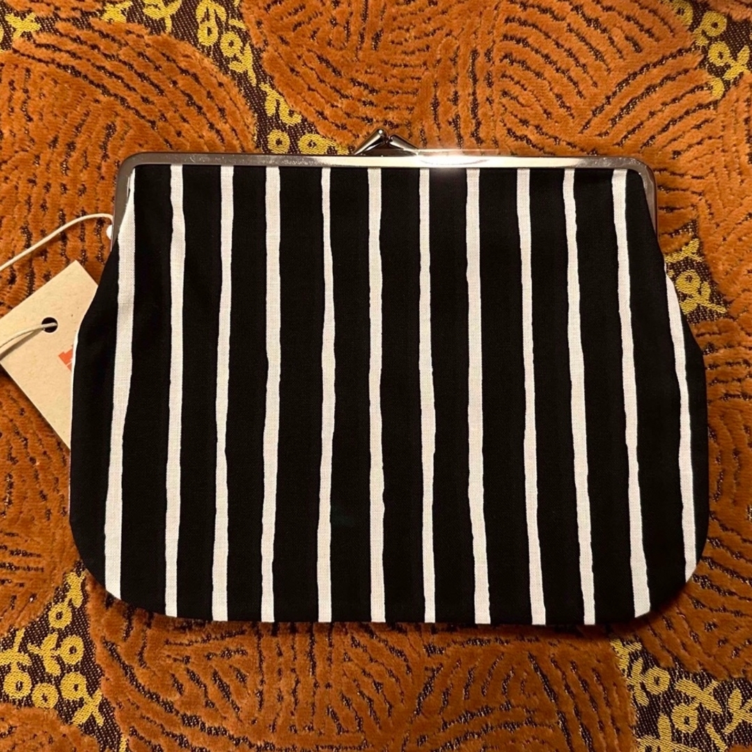 marimekko(マリメッコ)のレア! 新品 未使用 marimade マリメッコ がま口 マリロゴ ヨカポイカ レディースのファッション小物(ポーチ)の商品写真