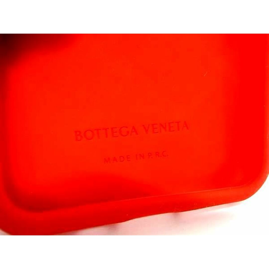 Bottega Veneta(ボッテガヴェネタ)の■新品■未使用■ BOTTEGA VENETA ボッテガヴェネタ  イントレチャート iPhone12/12 Pro 対応 アイフォンケース レッド系 AS5645  メンズのメンズ その他(その他)の商品写真