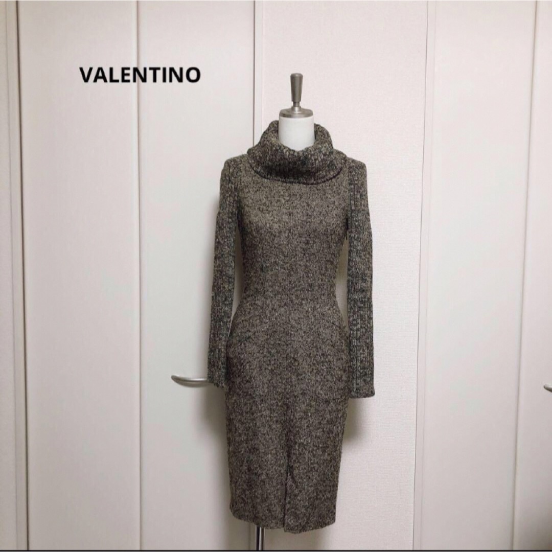 VALENTINO(ヴァレンティノ)のVALENTINO ヴァレンティノ ツイード　ニット　ワンピース レディースのワンピース(ひざ丈ワンピース)の商品写真