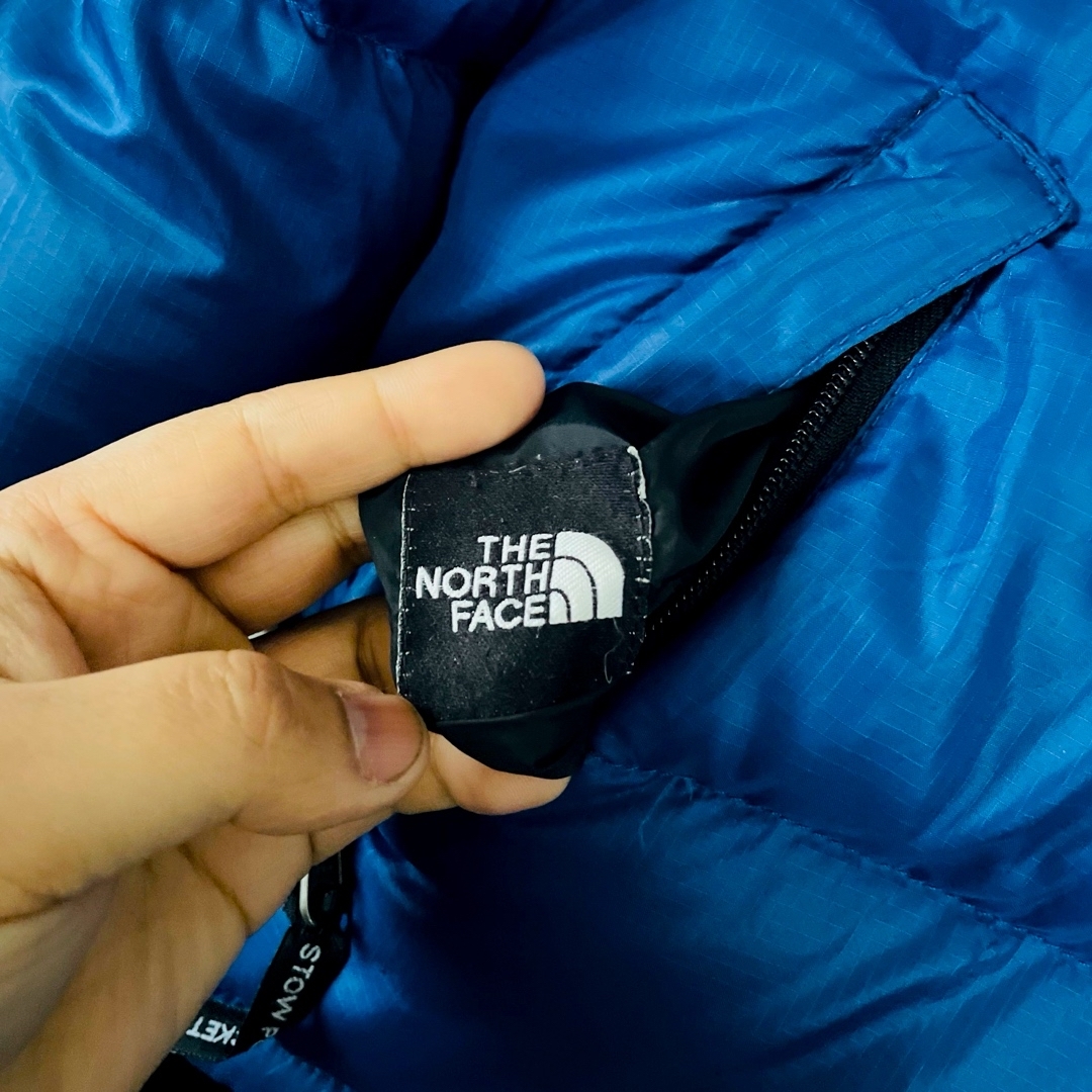 THE NORTH FACE(ザノースフェイス)の最終出品！the north face ノースフェイス　700フィル　ダウン メンズのジャケット/アウター(ダウンジャケット)の商品写真