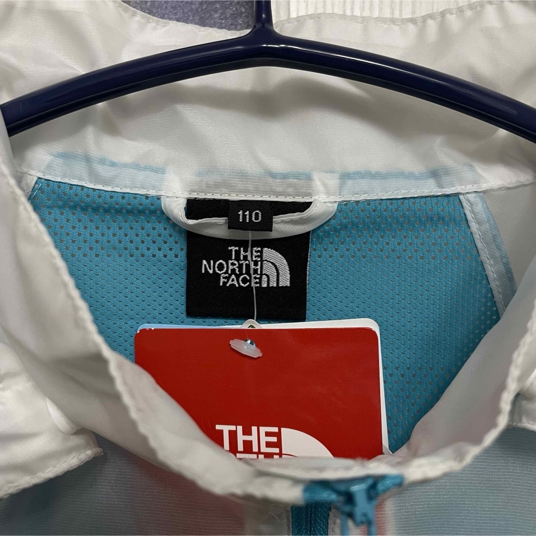 THE NORTH FACE(ザノースフェイス)のTHE NORTH FACE ホワイト ナイロンベスト ベスト 白 メンズのトップス(ベスト)の商品写真