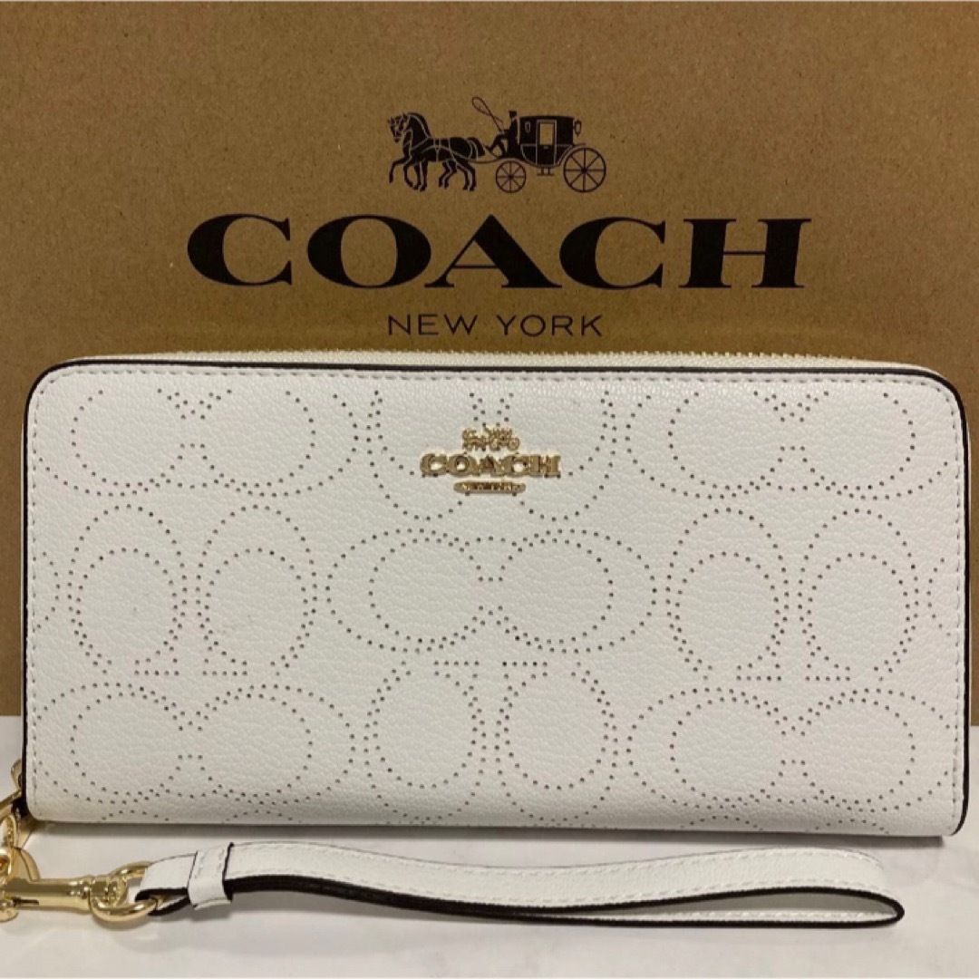 COACH(コーチ)の新品　COACH 長財布　ホワイト　ラウンドファスナー　小銭入れ有 メンズのファッション小物(長財布)の商品写真