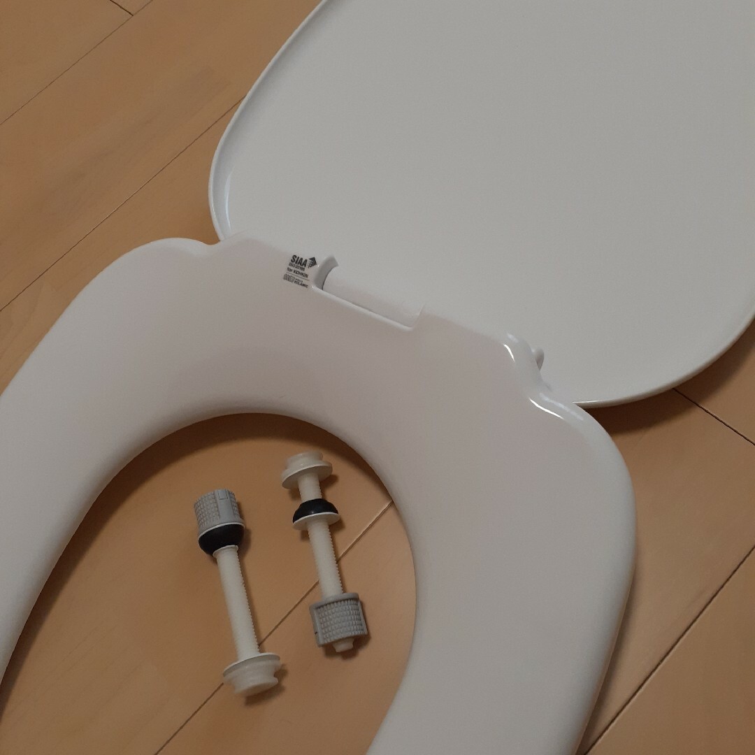 LIXIL INAX 普通便座 新品未使用 白の通販 by ショップ名|ラクマ LIXIL INAX 普通便座 新品未使用 白の通販 by ショップ名|ラクマ