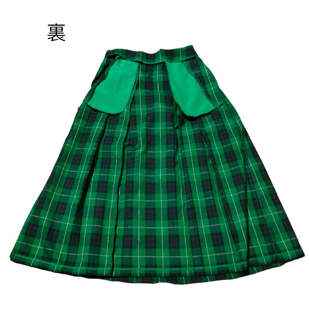 GU(ジーユー)のミモレ丈スカートSサイズ膝下7分丈〜８分丈GUタータンチェック格子グリーン緑地 レディースのスカート(ロングスカート)の商品写真