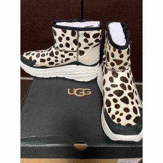 アグ(UGG)の新品　UGG ブーツ　スニーカー　ダルメシアン　26.5(ブーツ)