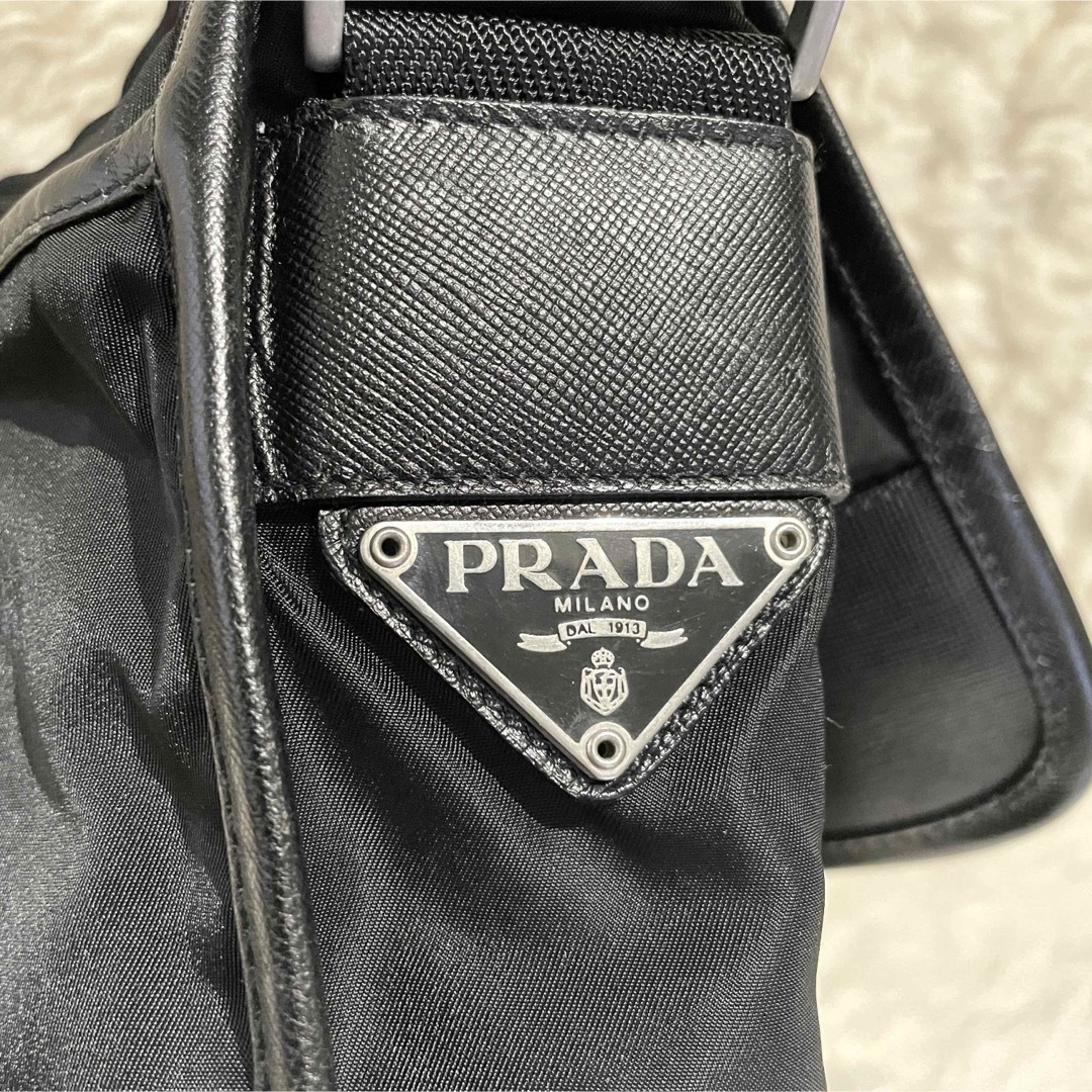 PRADA(プラダ)の美品 プラダ ナイロン ショルダーバッグ サフィアーノ PRADA レディースのバッグ(ショルダーバッグ)の商品写真