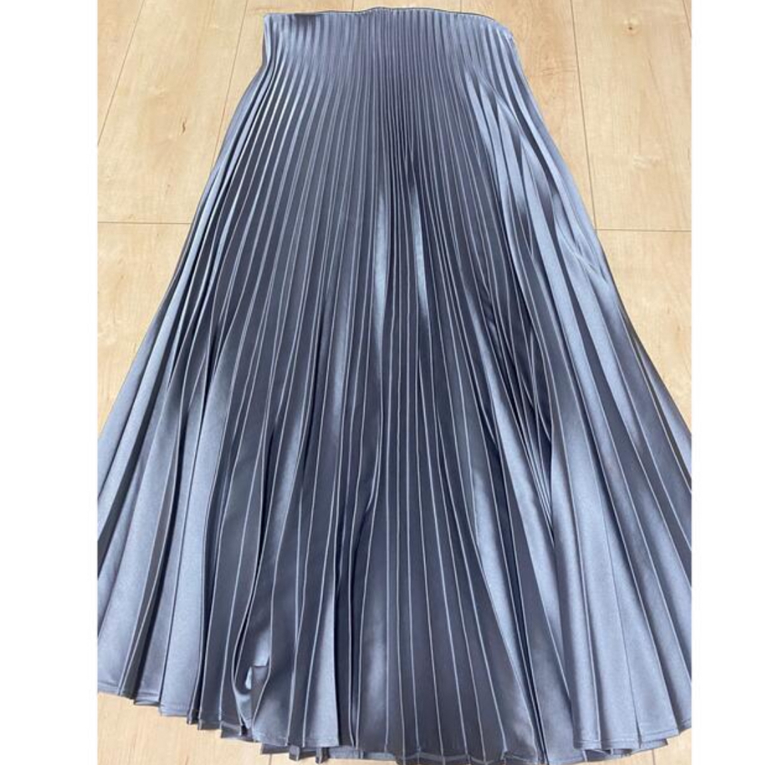 ZARA(ザラ)のZARA ロング　プリーツスカート レディースのスカート(ロングスカート)の商品写真