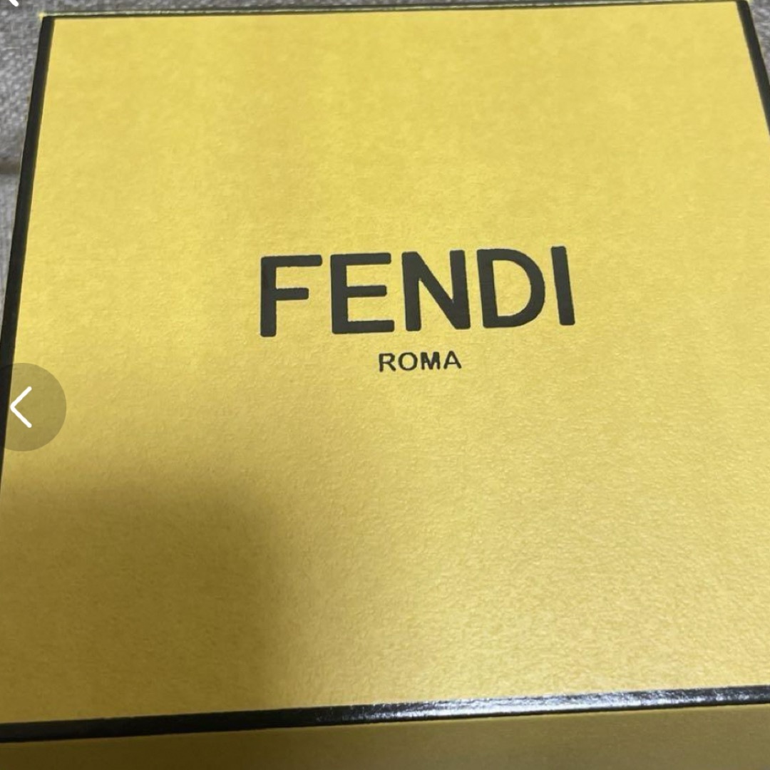 FENDI(フェンディ)のFENDI エフ イズ　ネックレス　ゴールド レディースのアクセサリー(ネックレス)の商品写真