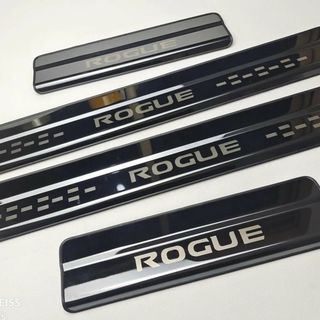 ニッサン(日産)のT32 エクストレイル　ROGUE スカッフプレート　ブラックステンレス(車内アクセサリ)