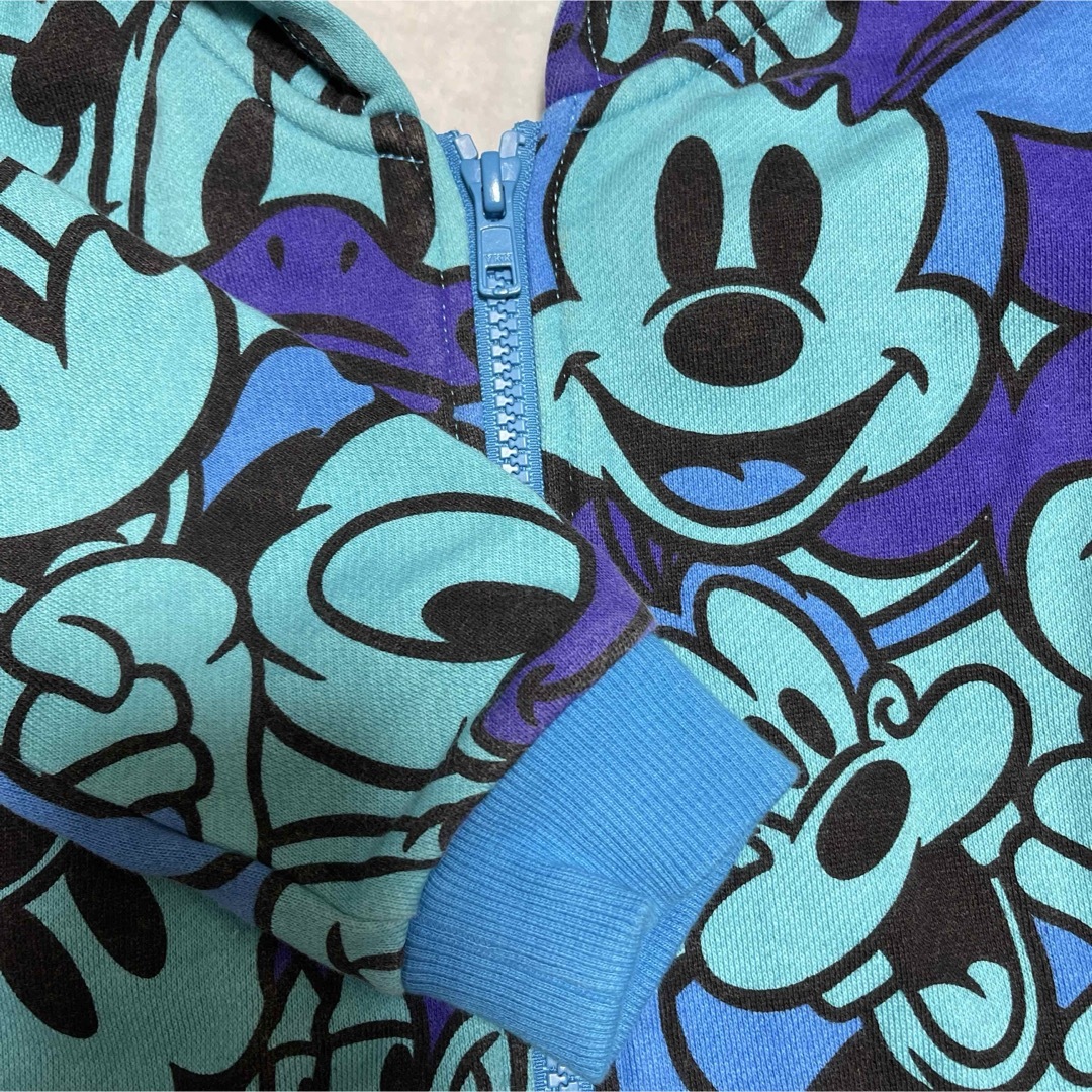 Disney(ディズニー)のDisney 子供用パーカー　90サイズ キッズ/ベビー/マタニティのキッズ服男の子用(90cm~)(ジャケット/上着)の商品写真