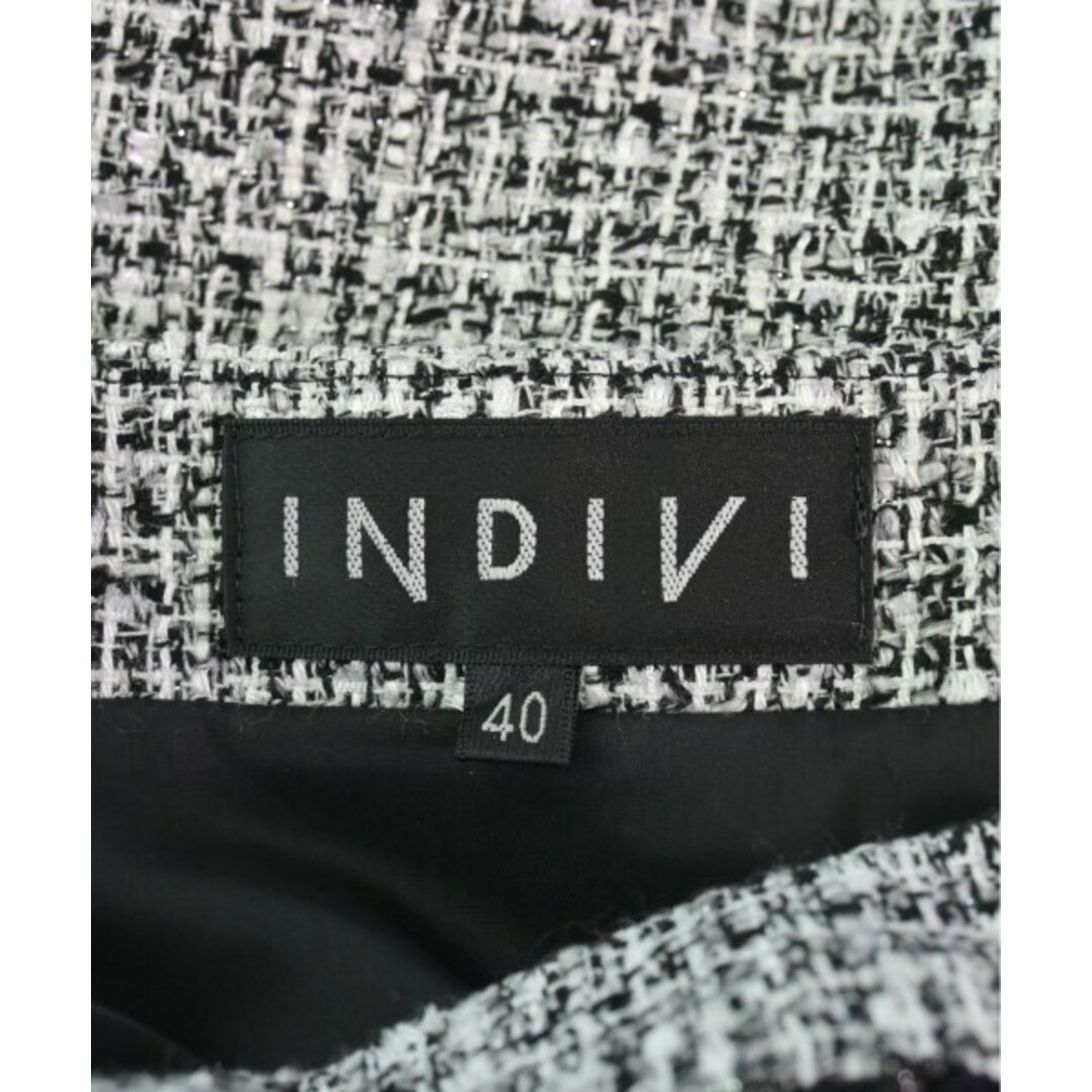 INDIVI(インディヴィ)のINDIVI ひざ丈スカート 40(L位) 白x紺xシルバー(ツイード) 【古着】【中古】 レディースのスカート(ひざ丈スカート)の商品写真