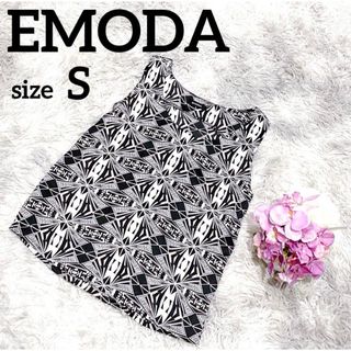 エモダ(EMODA)の【美品】☆エモダ☆EMODA☆ノースリーブ☆トップス☆黒☆総柄☆S☆(シャツ/ブラウス(半袖/袖なし))