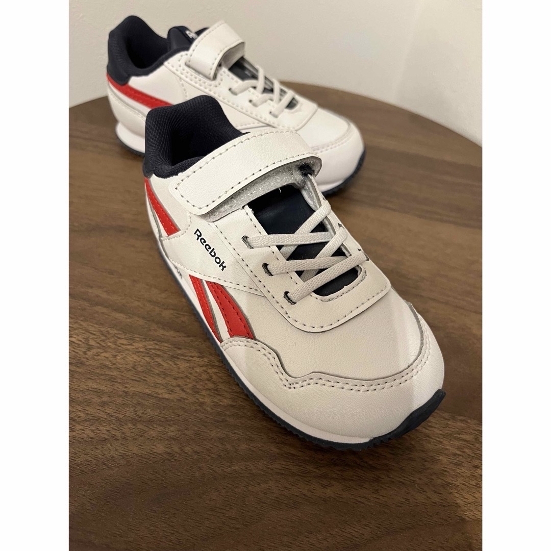 Reebok(リーボック)のReebok  リーボック　スニーカー　 キッズ/ベビー/マタニティのキッズ靴/シューズ(15cm~)(スニーカー)の商品写真