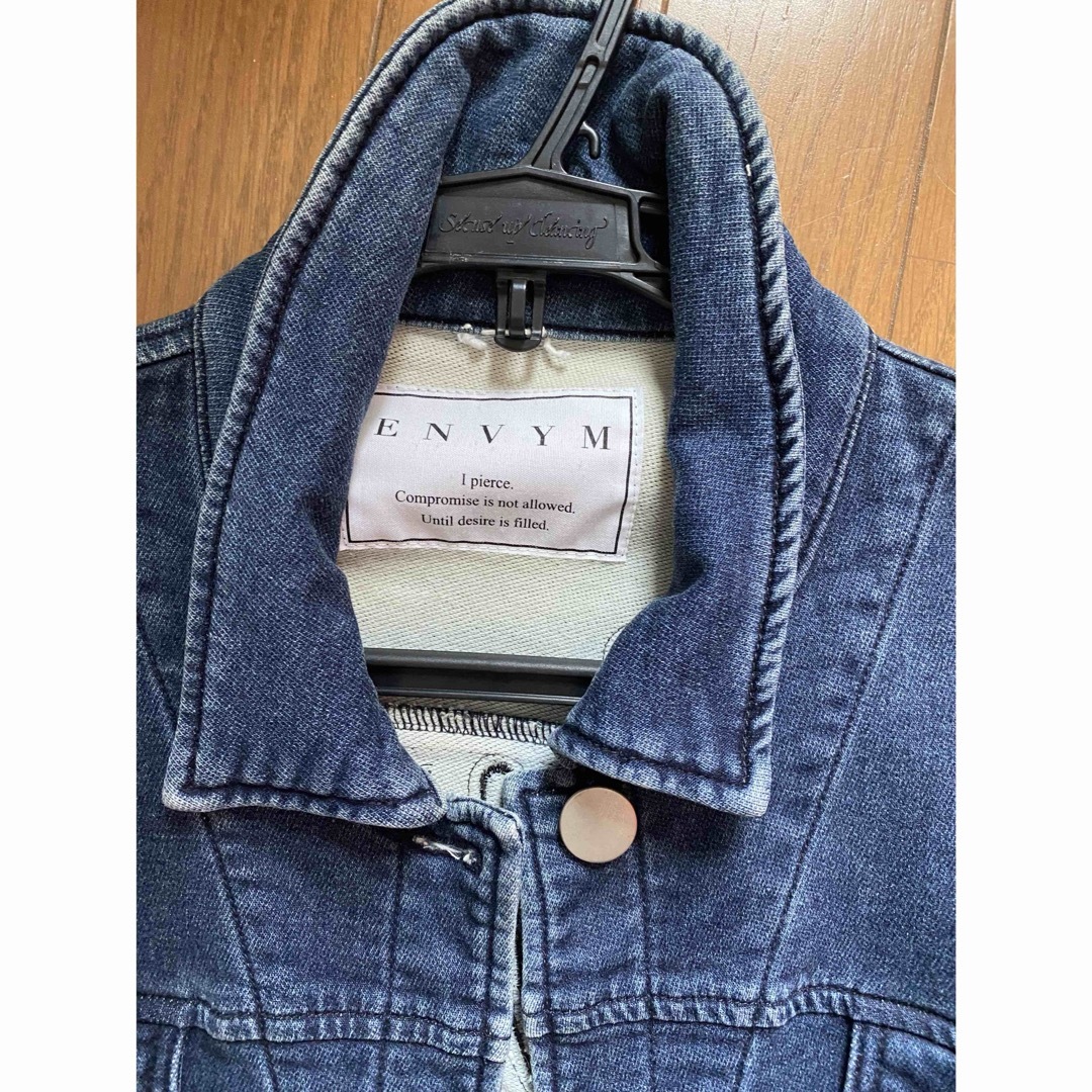 ENVYM(アンビー)のENVYMアウター レディースのジャケット/アウター(Gジャン/デニムジャケット)の商品写真