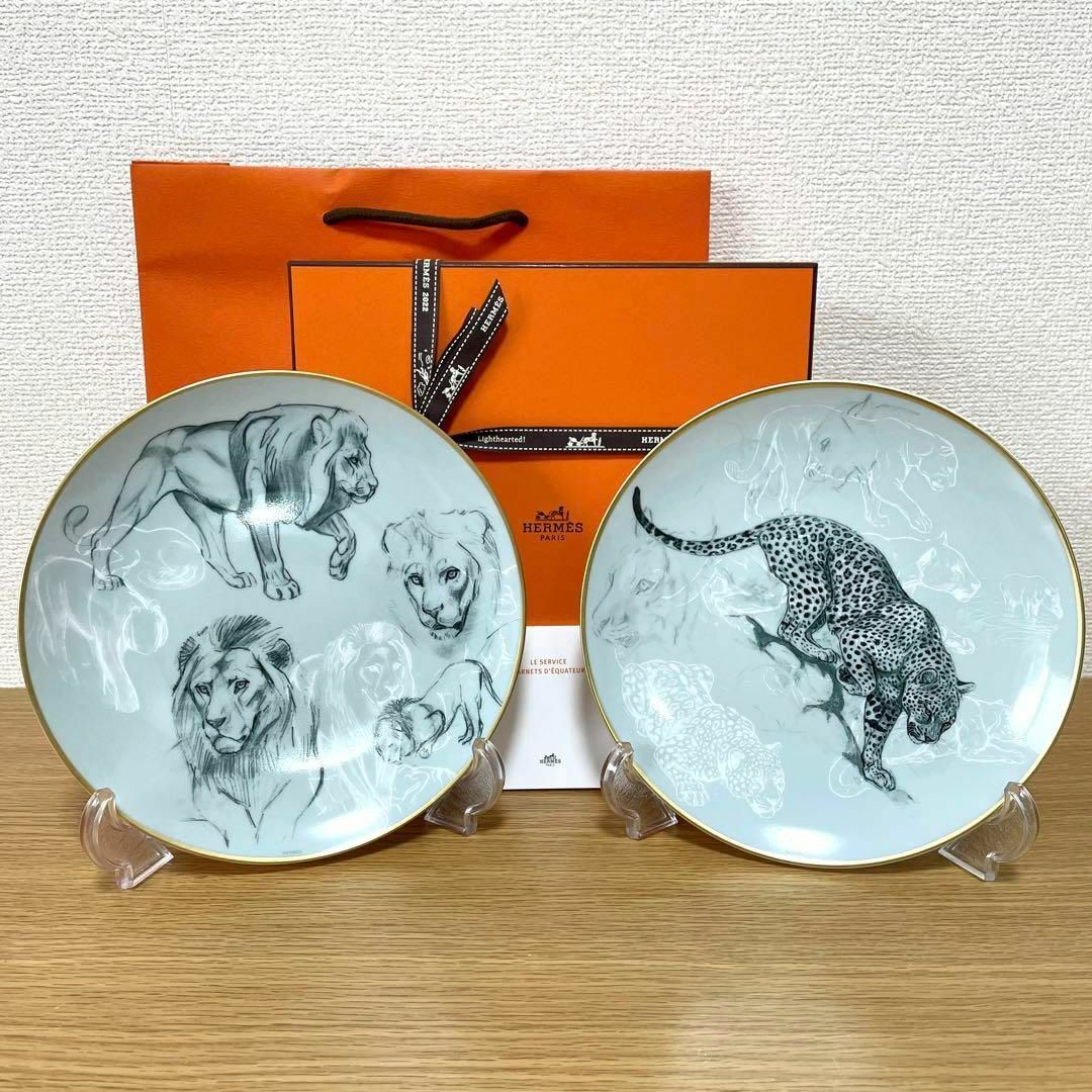 Hermes(エルメス)の【新品　ギフト包装】エルメス 赤道直下のスケッチ デザートプレート　パンサー インテリア/住まい/日用品のキッチン/食器(食器)の商品写真