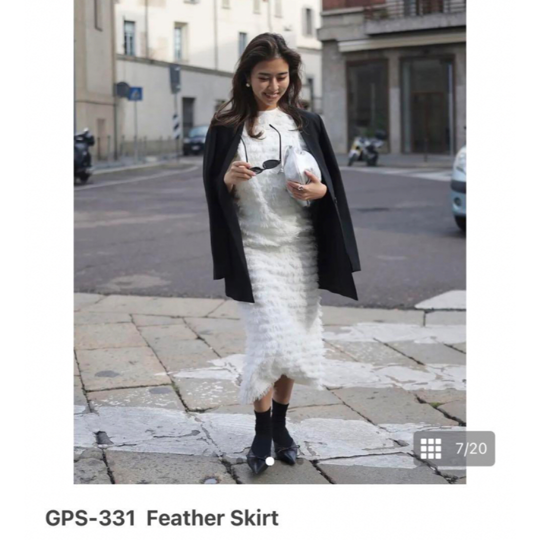 GYPSOPHILA(ジプソフィラ)のジプソフィア　 gypsohila  フェザースカート  ホワイト  レディースのスカート(ひざ丈スカート)の商品写真