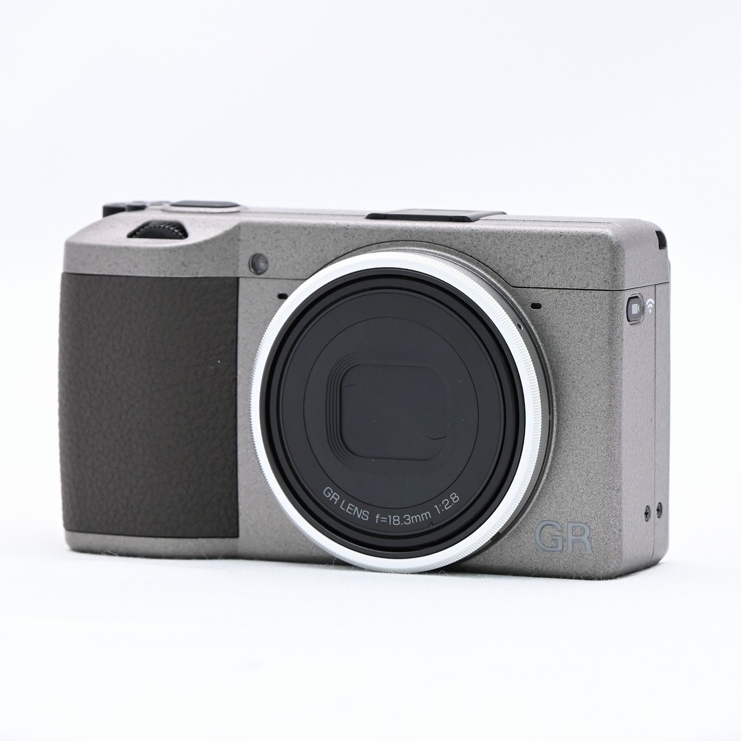 RICOH(リコー)のRICOH GR III Diary Edition スマホ/家電/カメラのカメラ(コンパクトデジタルカメラ)の商品写真