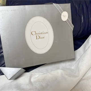 クリスチャンディオール(Christian Dior)のクリスチャンディオールお花シーツ　最終(シーツ/カバー)