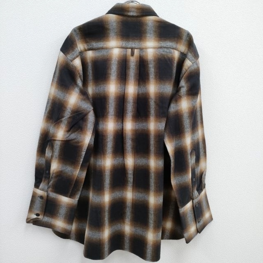 Shinzone(シンゾーン)のShinzone ダブル カフ チェック シャツ DOUBLE CUFF CHECK SHIRT 定価23100円 22AMSBL04 長袖シャツ ブラウン シンゾーン【中古】4-0108T♪ レディースのトップス(シャツ/ブラウス(長袖/七分))の商品写真