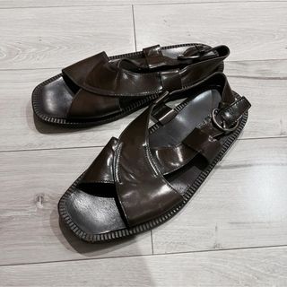 プラダ(PRADA)のPRADA サンダル　パテントレザー　71/2  26センチ(サンダル)