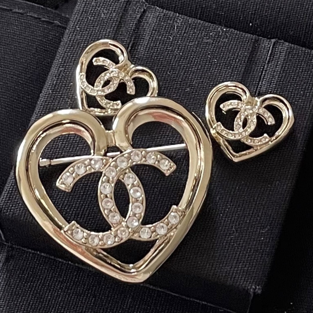 CHANEL 完売 ハート ブローチ 新品 シャネル ゴールド | フリマアプリ ラクマ CHANEL 完売 ハート ブローチ 新品 シャネル ゴールド | フリマアプリ ラクマ