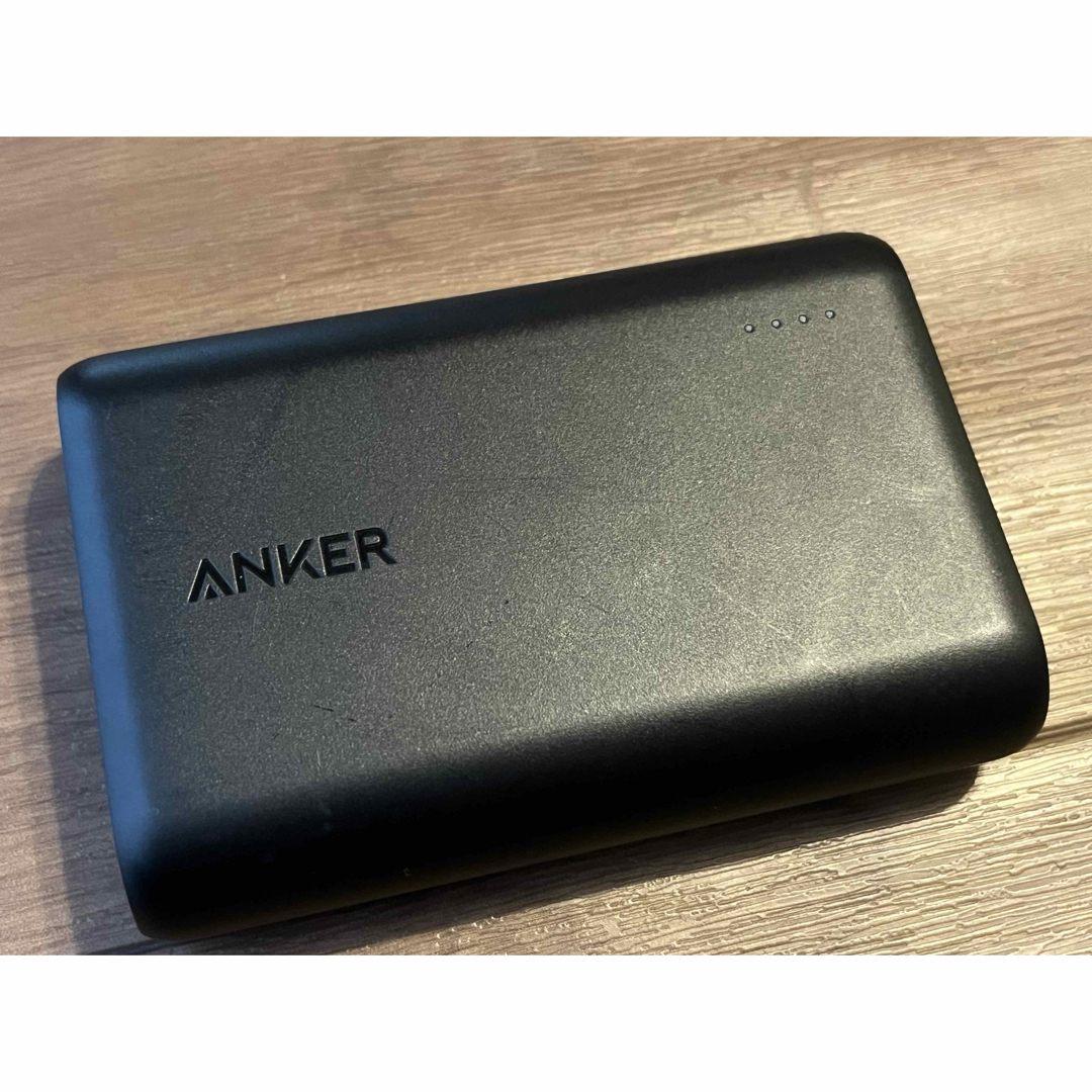 Anker(アンカー)のモバイルバッテリー Anker PowerCore 10000 ブラック スマホ/家電/カメラのスマートフォン/携帯電話(バッテリー/充電器)の商品写真
