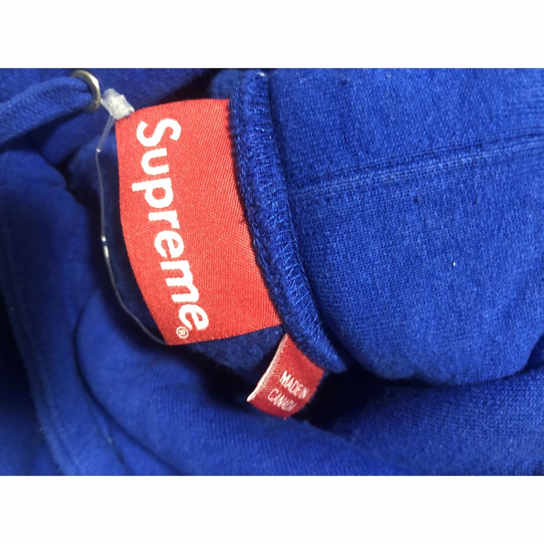 トップスsupremeフーディー