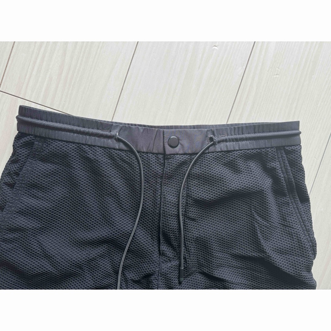 ZARA(ザラ)のZARA ハーフパンツ　ブラック　M メンズのパンツ(ショートパンツ)の商品写真