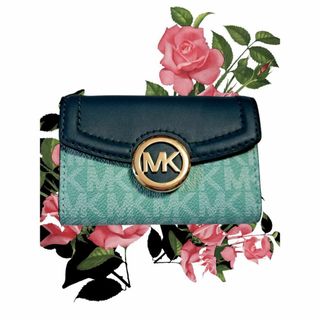 マイケルコース(Michael Kors)のマイケルコースのキーケースになります。定価の半額以下！　ブランド　グリーン(キーケース)