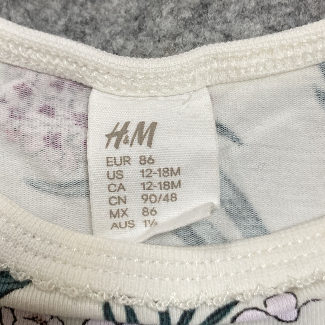 H&M(エイチアンドエム)のH&M トップス３点セット　ロンパース　長袖 キッズ/ベビー/マタニティのベビー服(~85cm)(ロンパース)の商品写真