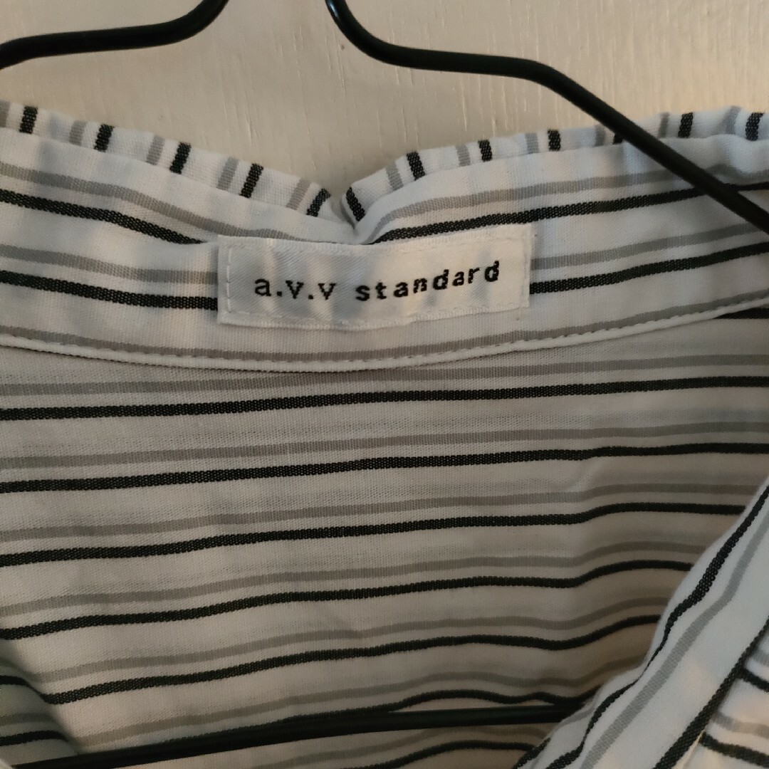 a.v.v(アーヴェヴェ)のa.v.v standard 半袖　ワンピース レディースのワンピース(ひざ丈ワンピース)の商品写真