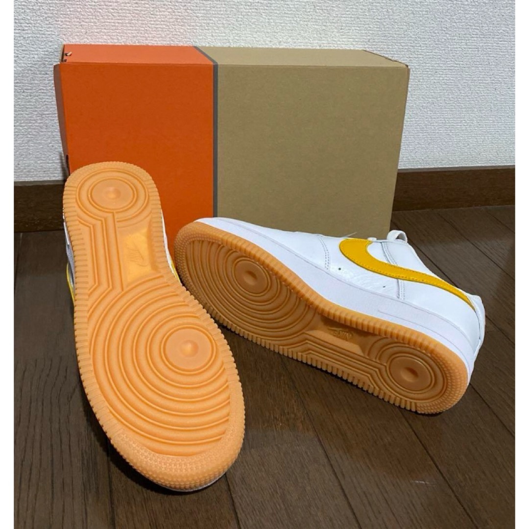 NIKE(ナイキ)の【26.5cm】防水加工AIR FORCE1エアフォース1ユニバーシティゴールド メンズの靴/シューズ(スニーカー)の商品写真